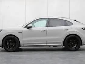 Porsche Cayenne thumbnail 2