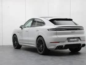 Porsche Cayenne thumbnail 3