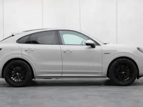 Porsche Cayenne thumbnail 37