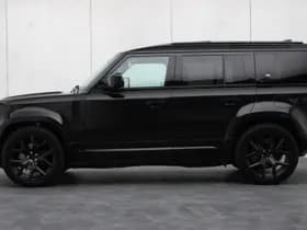 Land Rover Defender thumbnail 2