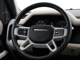 Land Rover Defender thumbnail 17