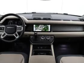 Land Rover Defender thumbnail 18