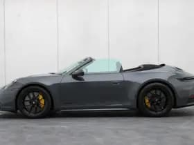 Porsche 911 thumbnail 2