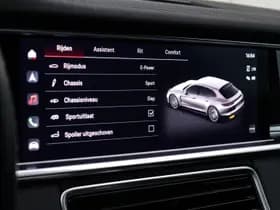 Porsche Panamera thumbnail 18