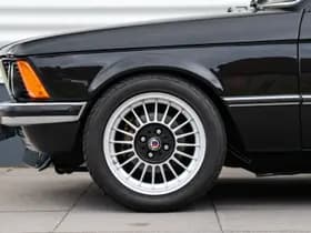 BMW 3-Serie thumbnail 4