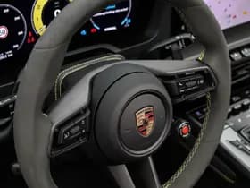 Porsche 911 thumbnail 17