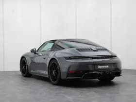 Porsche 911 thumbnail 3