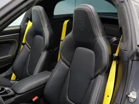 Porsche 911 thumbnail 10