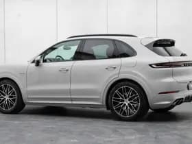 Porsche Cayenne thumbnail 30