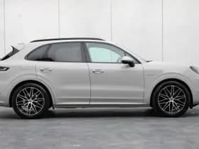 Porsche Cayenne thumbnail 33