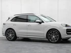 Porsche Cayenne thumbnail 34