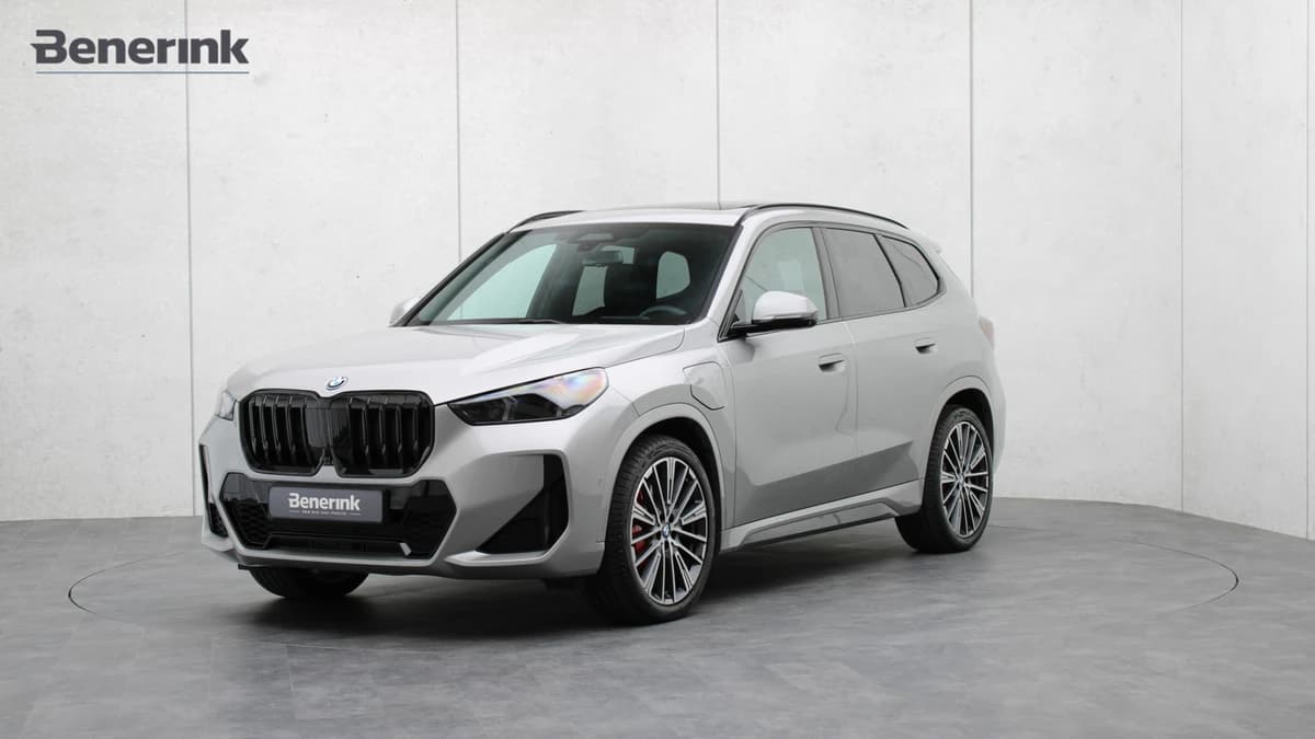 BMW X1 — foto 1