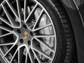 Porsche Cayenne thumbnail 7