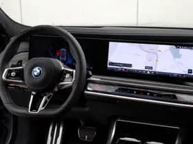 BMW 7-Serie thumbnail 14