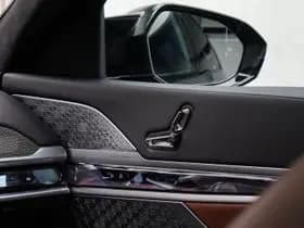 BMW 7-Serie thumbnail 26