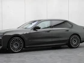 BMW 7-Serie thumbnail 36