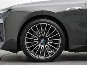 BMW 7-Serie thumbnail 6