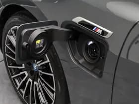 BMW 7-Serie thumbnail 7