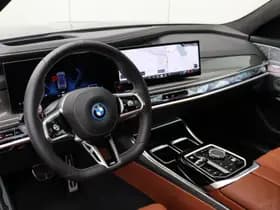 BMW 7-Serie thumbnail 8