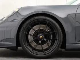 Porsche 911 thumbnail 6