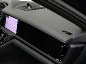 Porsche Panamera thumbnail 38