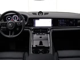 Porsche Panamera thumbnail 40