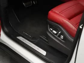 Porsche Cayenne thumbnail 16