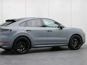 Porsche Cayenne thumbnail 41