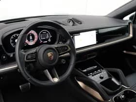 Porsche Cayenne thumbnail 8