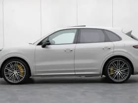 Porsche Cayenne thumbnail 2