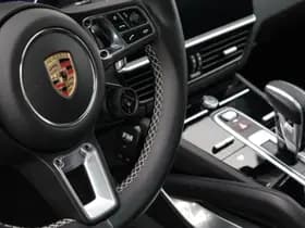 Porsche Cayenne thumbnail 11