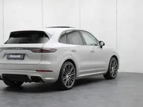 Porsche Cayenne thumbnail 4