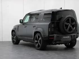 Land Rover Defender thumbnail 3