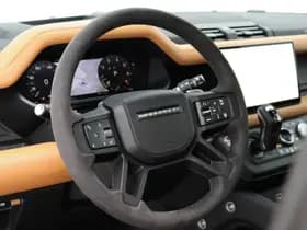 Land Rover Defender thumbnail 21