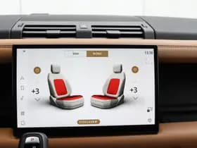 Land Rover Defender thumbnail 23