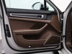 Porsche Panamera thumbnail 22