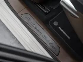 Porsche Panamera thumbnail 24