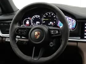 Porsche Panamera thumbnail 38