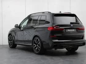 BMW X7 thumbnail 3