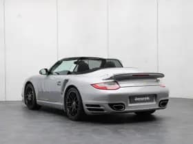 Porsche 911 thumbnail 3
