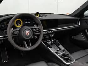 Porsche 911 thumbnail 8