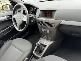 Opel Astra thumbnail 13