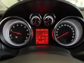 Opel Astra thumbnail 24