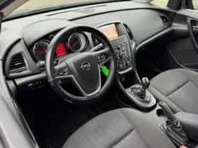 Opel Astra thumbnail 2