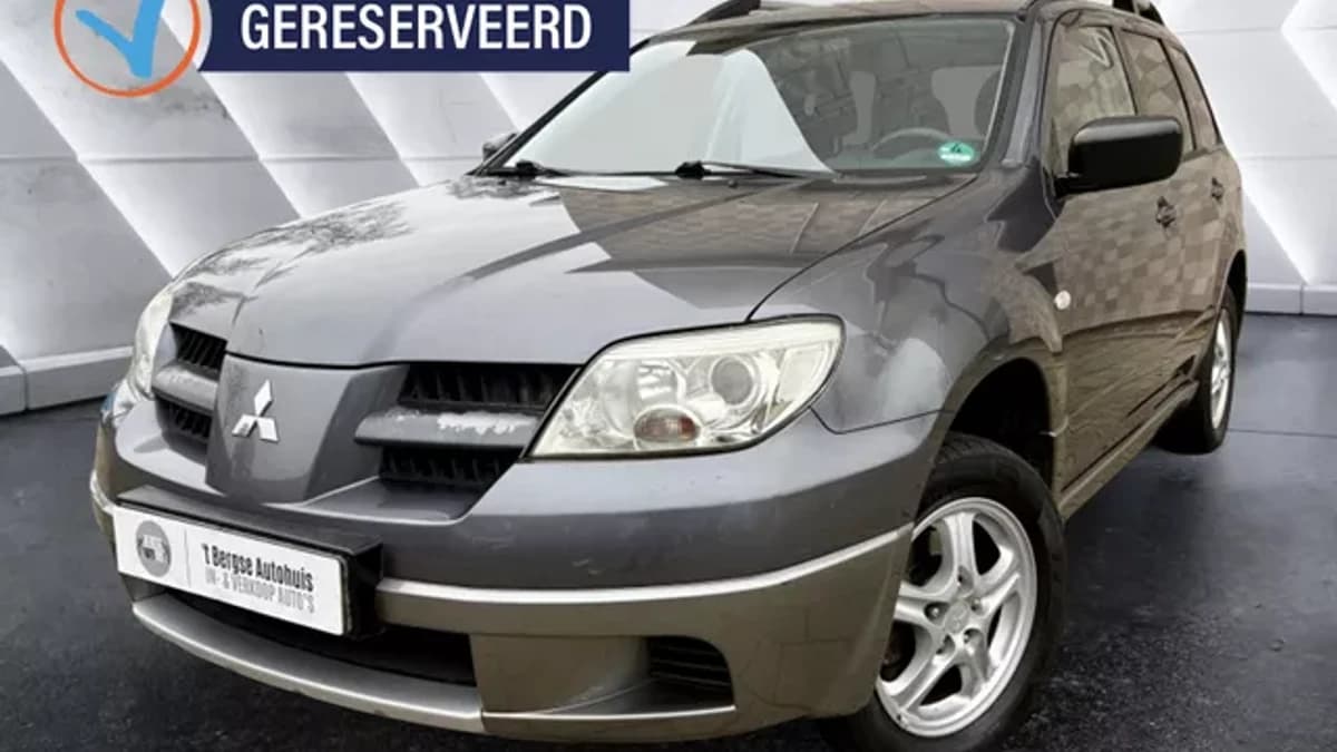 Mitsubishi Outlander — foto 1