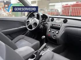 Mitsubishi Outlander thumbnail 2