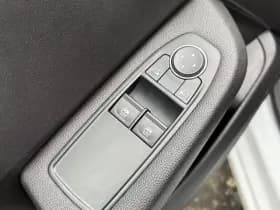 Renault Clio thumbnail 15