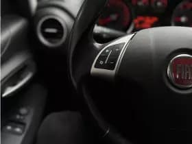 Fiat Punto thumbnail 10