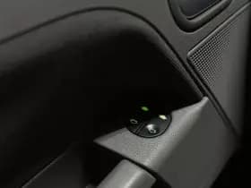 Ford Fusion thumbnail 9