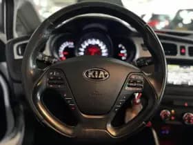 Kia Cee'd thumbnail 13